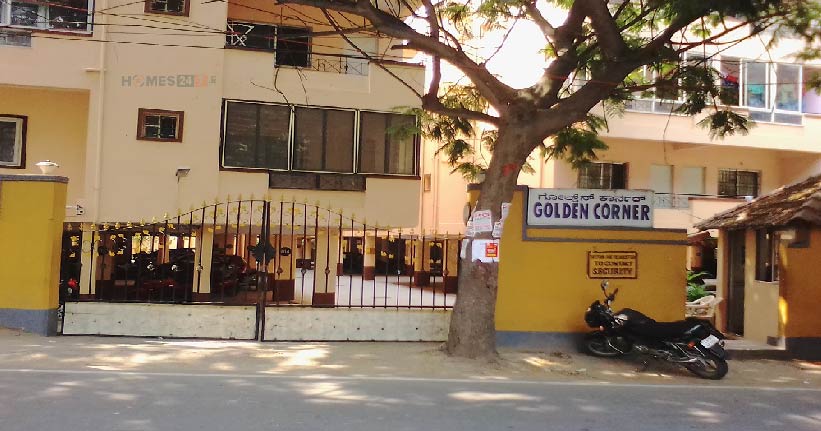 Golden Corner Apartment-Maincover-05